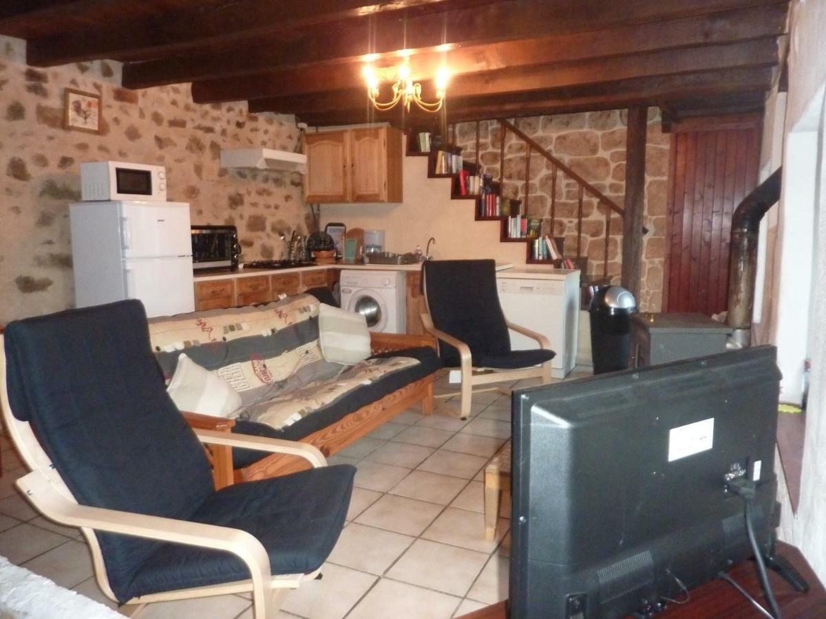 Ferienwohnung La Metairie Parthenay Exterior foto